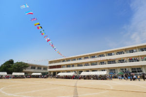 近くの小学校で運動会